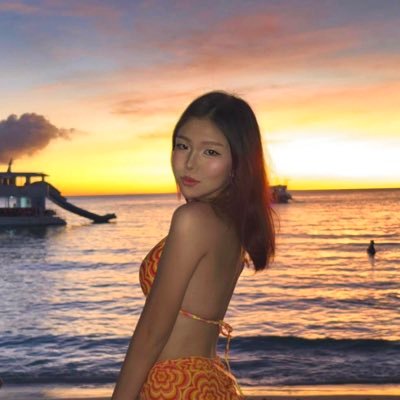 xlbprincess's profile picture. asian siren ⋆.ೃ࿔*:･ will rob u