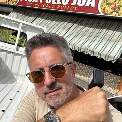 alvazqueztv08's profile picture. April 15th Aries ♍️  Be of service to good humanity  God believe ✝️💟