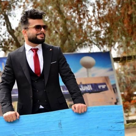 عراقي تشريني شيعي
مابين ٢٠١٤ و ٢٠١٩ خمس سنوات كانت حد فاصل في حياتي الاولى كانت ضد شذاذ الافاق وخوارج العصر والثانية كانت ضد الاحزاب الفاسدة وزبانيتها