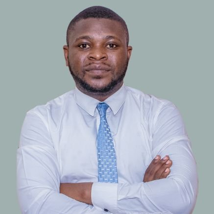 Communicologue, Master CSO #UNISIC Ex. #IFASIC Kin. Expert,Consultant, Directeur gérant La Cloche Agency RDC Sarl, et responsable La Cloche RDC Média.
