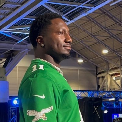 JamesPearceJr's profile picture. @drakelondons