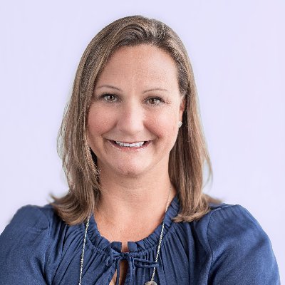 I ask a lot of questions. Journalism + market research + product strategy. 25+ years in B2B & software consulting. Most likely to win “frameworks” trivia.