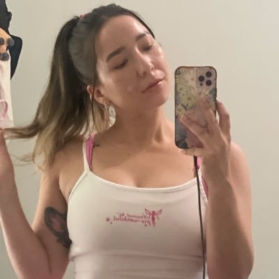 nikkyorloff's profile picture. 🧠✨🐰