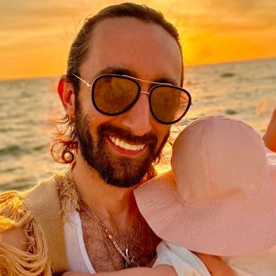 Artist•DJ•Pizzaiolo•Bhakta•Jnani•Filmmaker•Activist•🇺🇸Off d’⛴️Italian•Libertarian 🇮🇹 Sanātanī 🕉️ Advaita Vedantist 🧘♂️ Yoga/Meditation Instructor•Vegan🌱