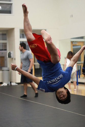 flyinbawayan's profile picture. rhymes with hawaiian