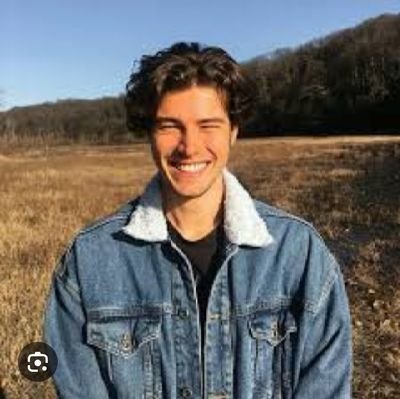 Xander674094595's profile picture. 