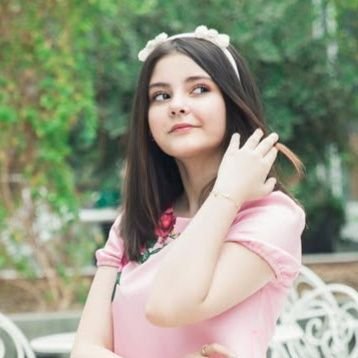 أنت 🫵🏻 لست رقما فقط .. كل الأنظار تتجه إليك .. فكن سباقا للخير ... 🌹