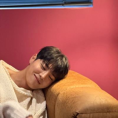 CrisBorges2222's profile picture. The Rose ❤️
Taegyeom 😍🫶🌹