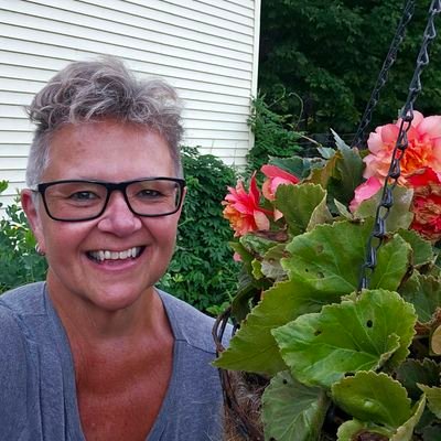 MaryDealing1's profile picture. middle-aged lesbian, gardener, poultry farmer, lover of books and baseball.