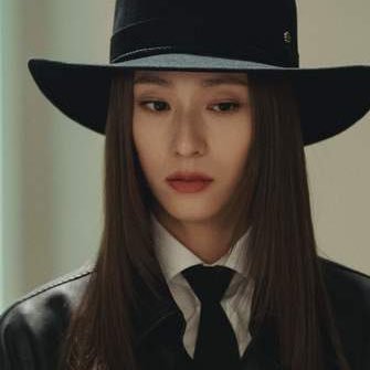 cest_renee's profile picture. 병아린🐤 은은하게 돌아있는 사람🌈 Walk lightly🫧