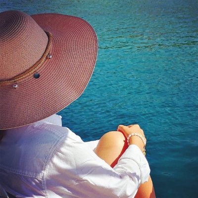Beauty is how you feel inside, and it reflects in your eyes | słaba polszczyzna | Yacht Elegance| Page Turner | 📵
