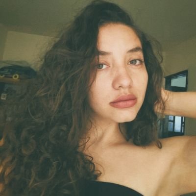 𝑻𝒂𝒏 𝒆𝒙𝒕𝒓𝒂𝒏̃𝒐 𝒄𝒐𝒎𝒐 𝒍𝒐𝒔 𝒅𝒊̀𝒂𝒔 𝒒𝒖𝒆 𝒔𝒆 𝒂𝒔𝒐𝒎𝒂𝒏.