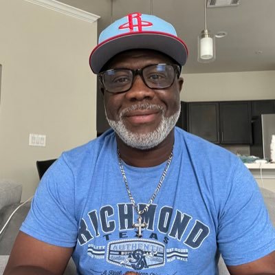 I’m just here to learn, laugh & engage in some healthy dialogue on various topics. Keep it positive always! “Respect is just the minimum”. “L Boogie”