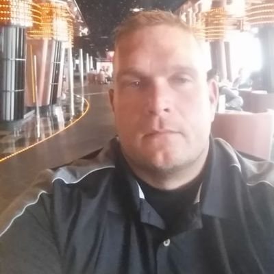 burcham_de50484's profile picture. 