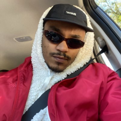 saintlucax's profile picture. https://t.co/zrGWTvSceI