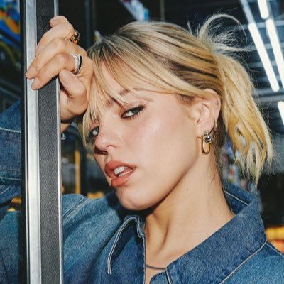 bugzluvraine's profile picture. Sophie thatcher noticed x3 - Stan twt + come on here to piss off old men who are incompetent - Yellowjackets my love! - FREE PALESTINE!!! 🍉 - love is love