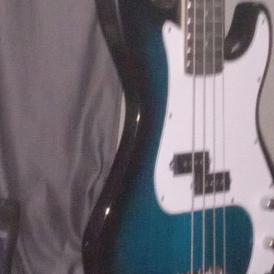 #Actuallyautistic I'm high functioning autistic #IloveGod #loveeverybody for my music follow me there @thekingofbass also play bass and keyboard ,Songwriter .