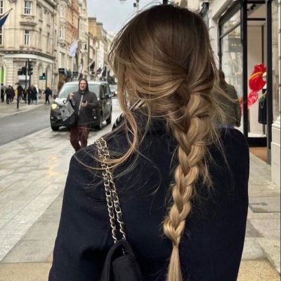 unfunnymom453's profile picture. 