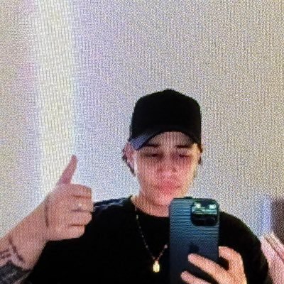 brianawade's profile picture. 