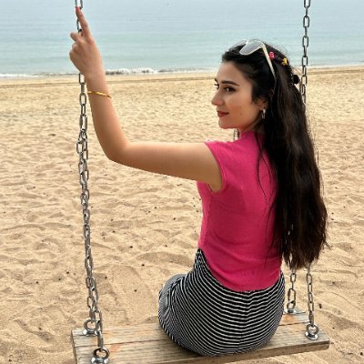 annajones_sf's profile picture. Do useful things, say brave things, think good things, ban 🚫DM