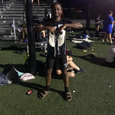 T&f 100m- 11.20 200m- 24.37 5’8 155 |GPA 3.5| |Class of 29| Insta- k5switch | Dm open |