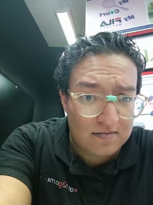 Tanto quieres atraparme?
Házlo ya, que me siento ignorado!
Te puedes esforzar un poco más?
Me empiezo a aburrir!