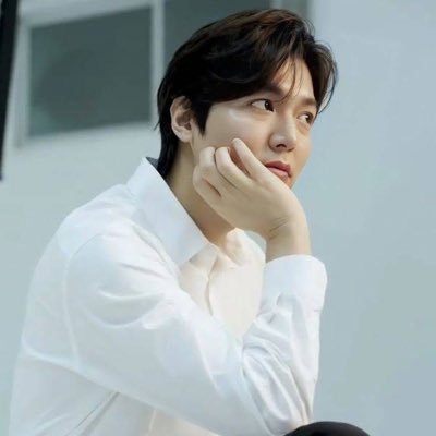 (ACTOR) I’m well known for my philanthropic efforts, including donations to various causes and participation in charitable events. Lee Min-ho's good ...