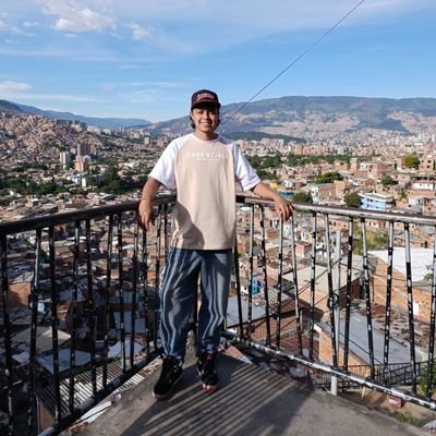 ElkinR02's profile picture. Estudiante de Geología. 🧢
Club Atlético Nacional de Colombia. 
Maradoniano de Ley! 💙