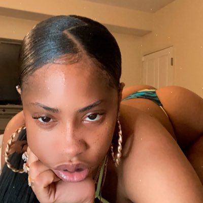 alexlilil096's profile picture. Friendly and cool