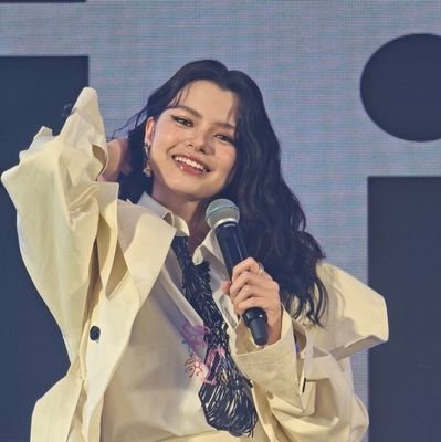 🧋🦦🌹Angel🌹🦦🧋
Kinda GirlFreen 🌷
FB Stan/SHIPPER!!! 🦦🐰
No Toxic 🚫
Delulu 🛥