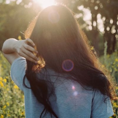 この世の未来:AI、誰でも対抗できない現実。だから、文句を言うことではなく、AIと共に生きることが大切。我来自情感荒漠,政治废墟,偶尔写诗。生まれた数学好き、本気に数学家に向いてやっている現在。
