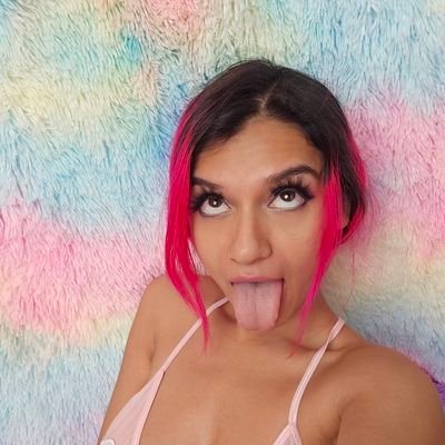 🥵Lewd cosplayer | 🌶️ Spicy creator | 😈 Switch streamer 😇 | 📚PhD holder but this is way more fun
Please follow my backup page