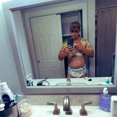24🍼 switch , New York ⭐️ living my best life! always up for some mischief! 😜 Join me on this journey!