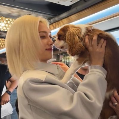 lili_owoo's profile picture. OCULTAAAAR