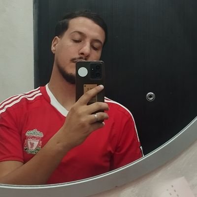 اللَّهُ لَا إِلَهَ إِلَّا هُوَ الْحَيُّ الْقَيّوم
🇩🇿
Liverpool fc ❤ YNWA
RCKOUBA☘️