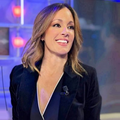 Periodista y madridista. Jefa de Tribunales en @eldebate_com Mejor cicatriz por valiente que piel intacta por cobarde @cuatro @telemadrid @TVGalicia @Esradio