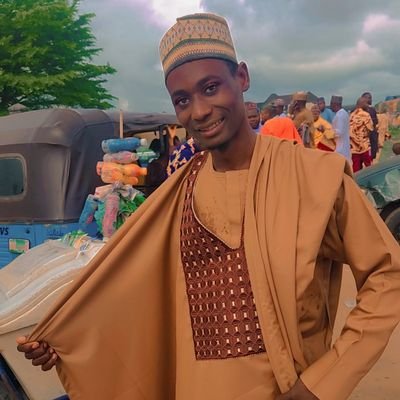 Nura731001's profile picture. ENGINEERING