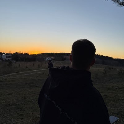 1dawideq1's profile picture. 