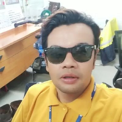 L64842744's profile picture. คนธรรมดา