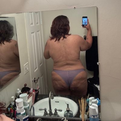 throatdemon99's profile picture. NSFW/ no minors 🔞/ 26, plus size/ let me suck you up daddy
