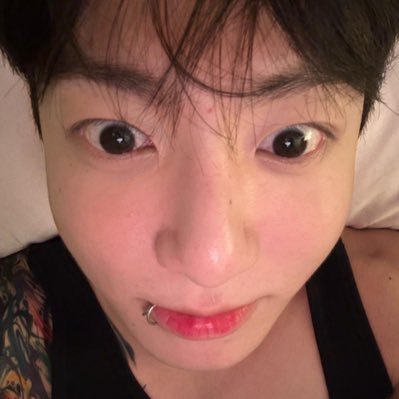 🥀 got lost in jeon’s eyes and never wanted to find my way back | 🎧 in her bangtan era