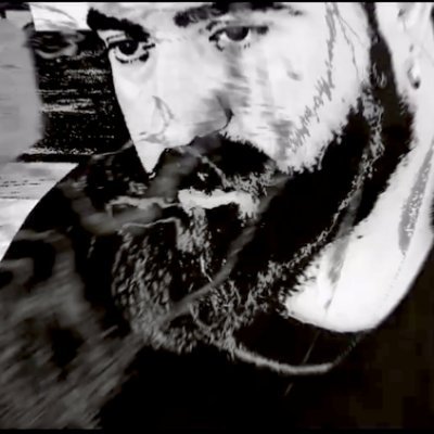 Italian chubby bear into music (#1 Duran Duran fan and child of the 80s), movies, Japanese food and peated whiskies. Maker of music and singer of Oxilogue.