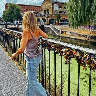 despinatheodo's profile picture. C’ est moi ,dans le meilleur des cas