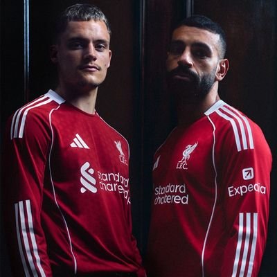 I identify as invisible
| pronouns:John/cena
@LFC fan | Thala Ajith fan | @ChennaiIPL fan | Sports physio