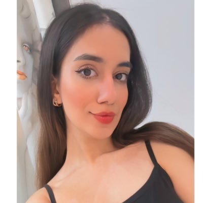 Teacher👩🏫 Insta: Azin__ft https://t.co/WhJNeJTJK6