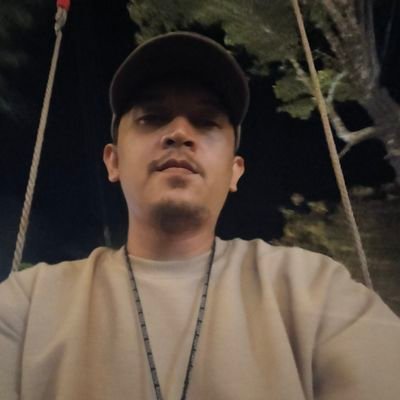 Dims27Uncle's profile picture. 