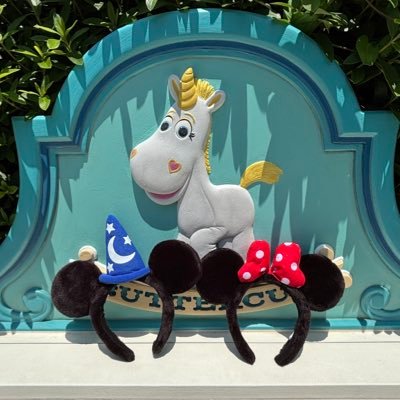 buttercouple_x's profile picture. ロルカナを始めたカードゲーム初心者の田舎カップルです(投稿は🤵‍♂️)イルミニアさんへの無言フォロー失礼します！ずっとディズニーファン！ミステリーツアーの勇者メダル10枚持ってます🎖️🎖️🎖️