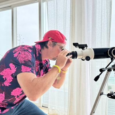 The creator of AMTV.
#Bitcoin Rich
'Hard-hitting and in your face!'
#1000X
Subscribe
https://t.co/DQL4qchYKf
#IslandProject
https://t.co/v4jhiecfHS