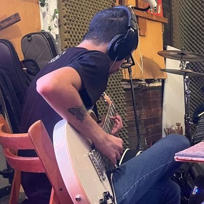 gabay_ohad's profile picture. Excuse me while I kiss the sky