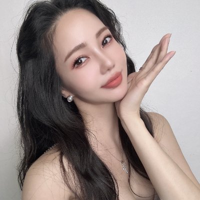 rlarlwjd2091's profile picture. Beauty is something that is not visible to the eye.